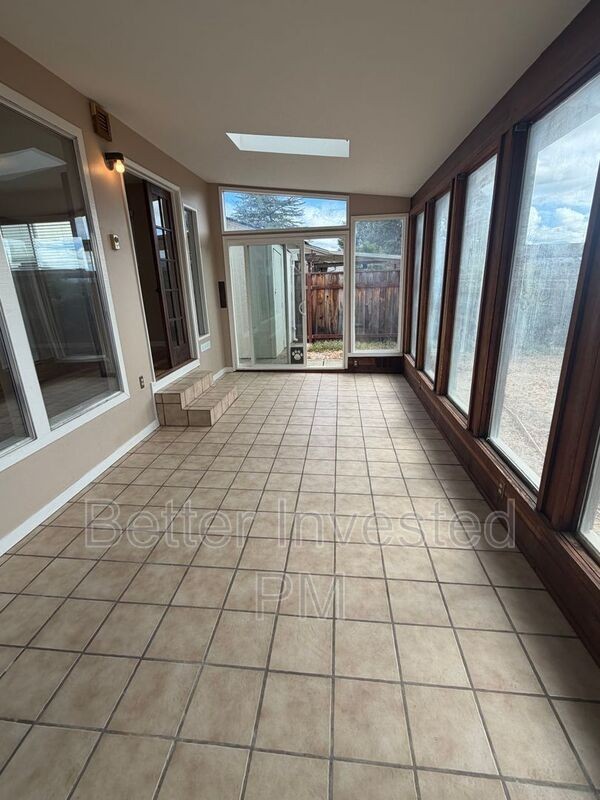 611 Tokay Ave - Photo 5 of 42
