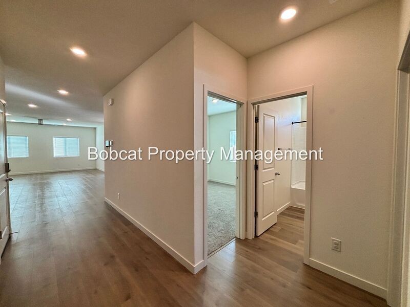 213 Chandler Rd - Photo 2 of 46