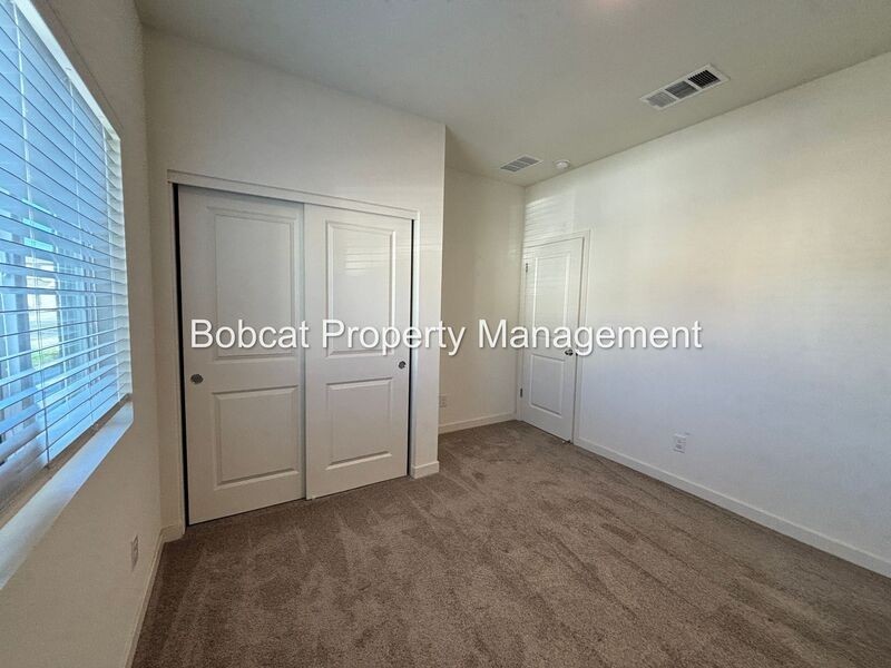 213 Chandler Rd - Photo 4 of 46