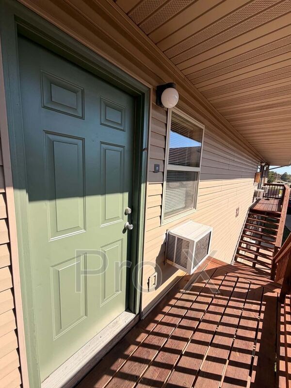 930 Goetz Blvd #15 - Photo 6 of 20