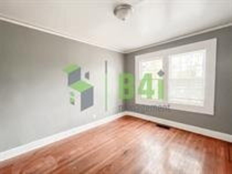 800 Fulton Ave - Photo 2 of 9