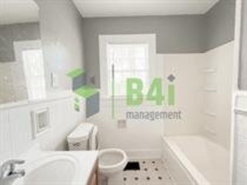 800 Fulton Ave - Photo 4 of 9
