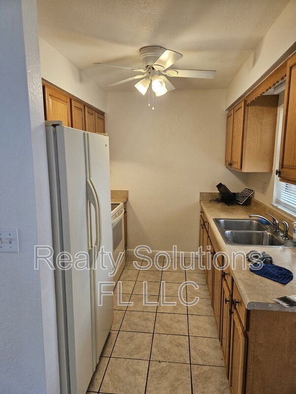 3500 E Grant Ave - Photo 2 of 5