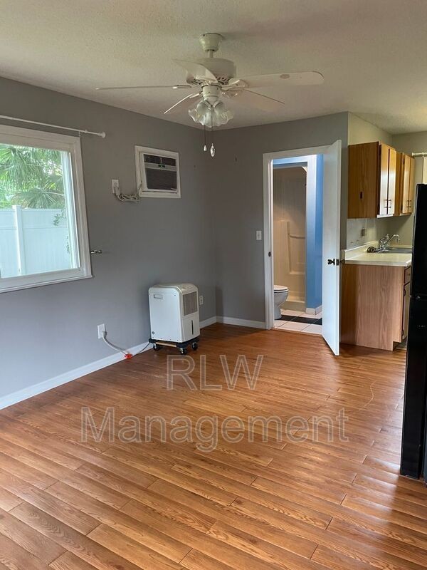 711 N Rockingham Ave - Photo 4 of 5