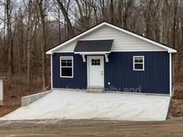 featured image of 492 Lakeshore Dr