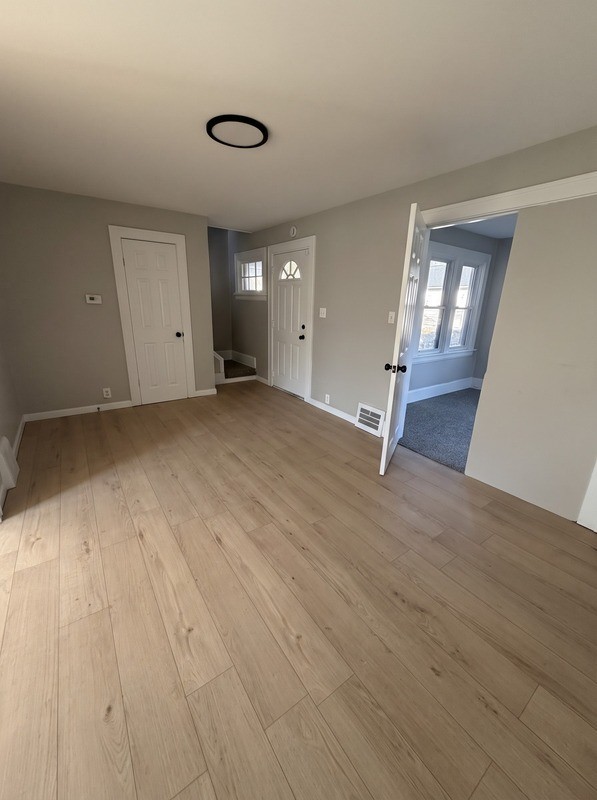 12310 Griffing Ave - Photo 2 of 9
