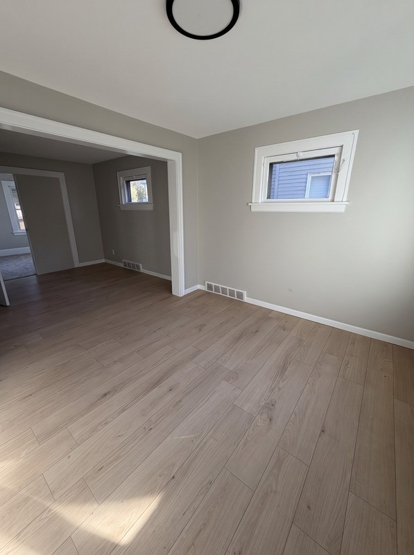 12310 Griffing Ave - Photo 3 of 9