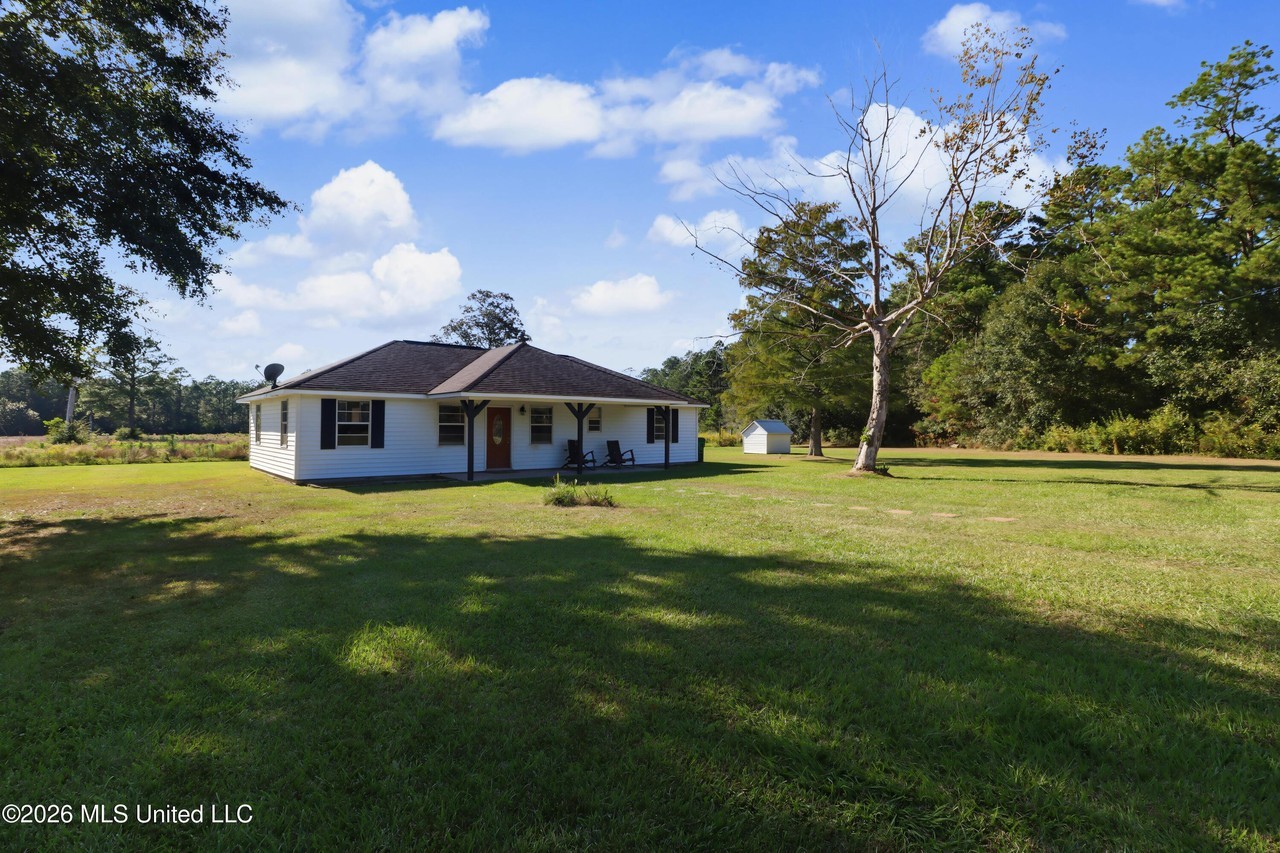 19111 Highway 43 - Photo 2 of 22