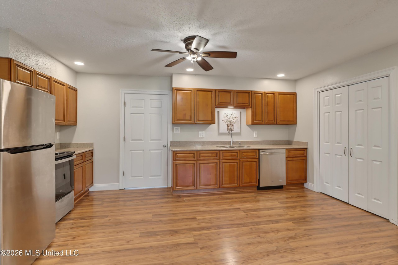 19111 Highway 43 - Photo 7 of 22
