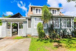 featured image of 2320 University Ave