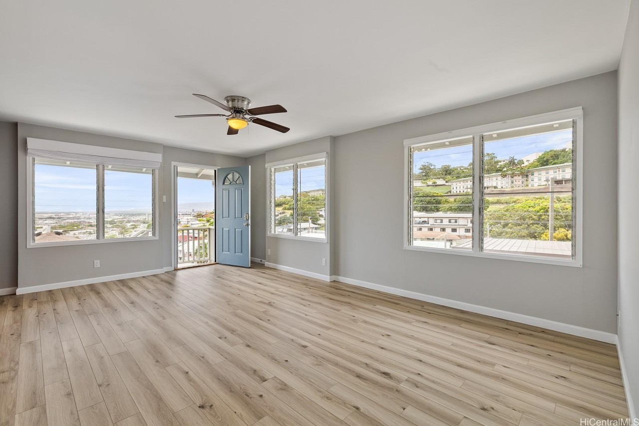 2182 Makanani Dr - Photo 6 of 15