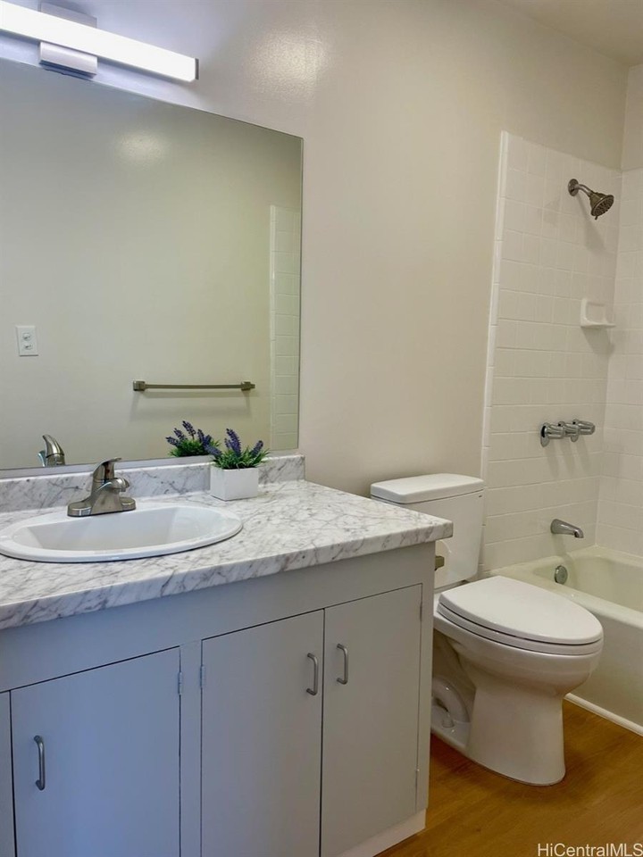 1531 Makiki St #407 - Photo 6 of 7