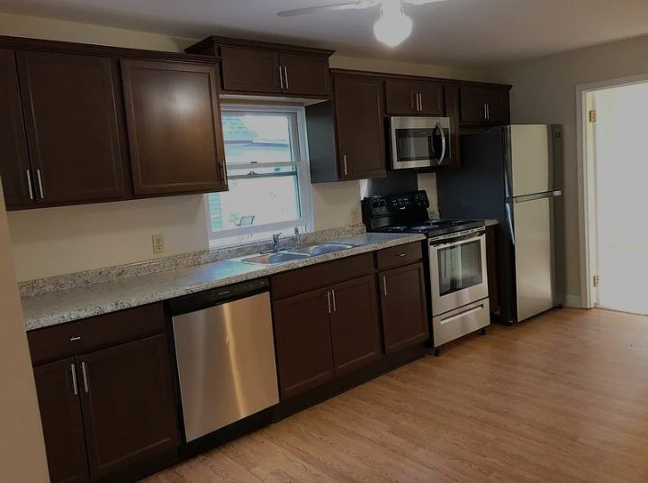 27 Fremont St - Photo 2 of 8