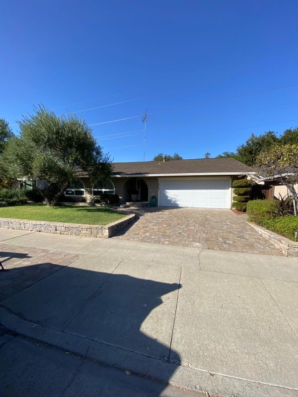 1859 Anne Way - Photo 2 of 17