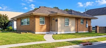 featured image of 2304 Prentiss Ave