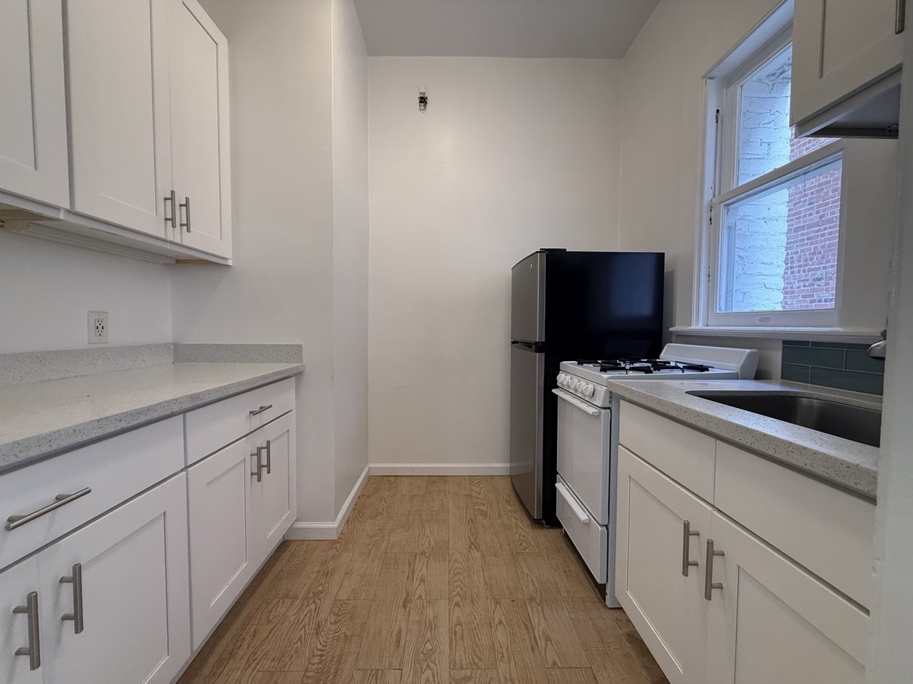 999 Bush St #504 - Photo 5 of 10