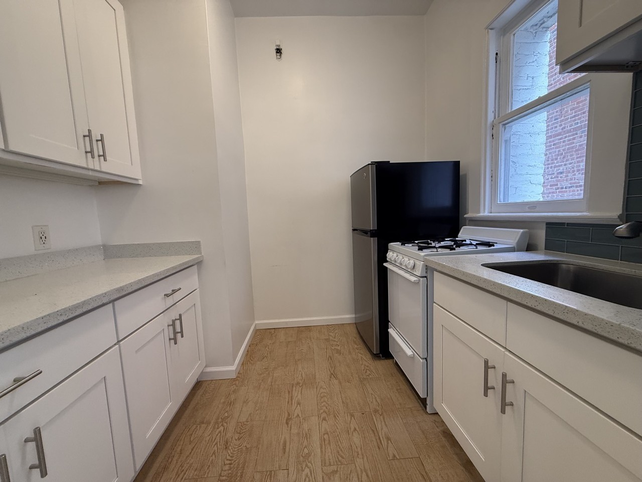 999 Bush St #504 - Photo 6 of 10