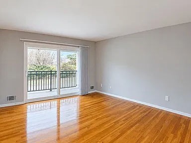 607C Kingston Terrace Dr - Photo 3 of 13