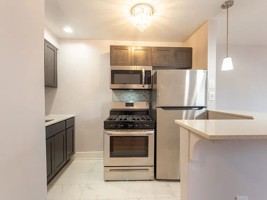 featured image of 325 Grafton Ave