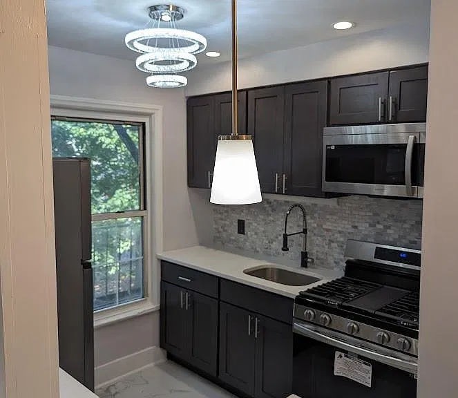 325 Grafton Ave - Photo 6 of 14