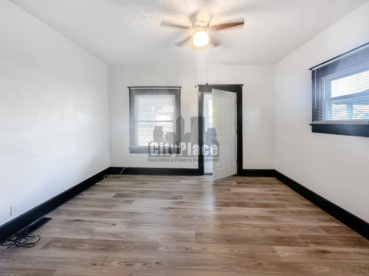 2113 Ringgold Ave - Photo 7 of 15