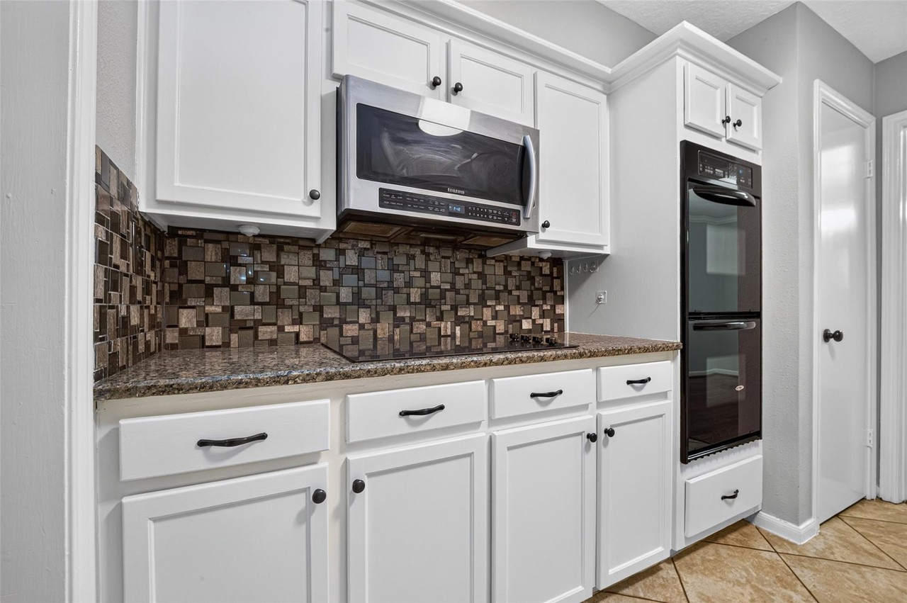 20339 Acapulco Cove Dr - Photo 7 of 24