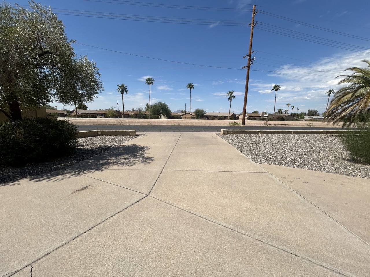 137 N Phyllis #102 - Photo 7 of 40