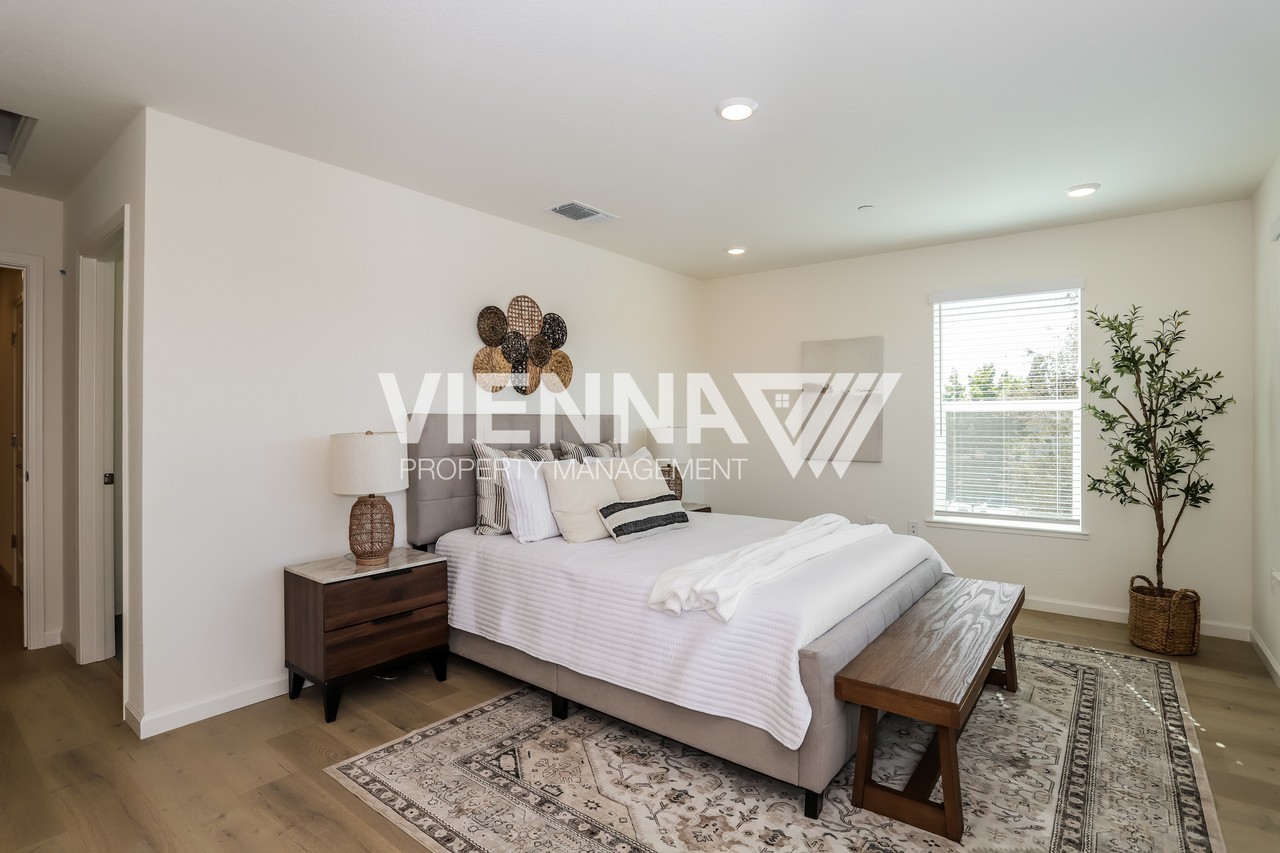 8000 Quiet Knolls Dr - Photo 7 of 15