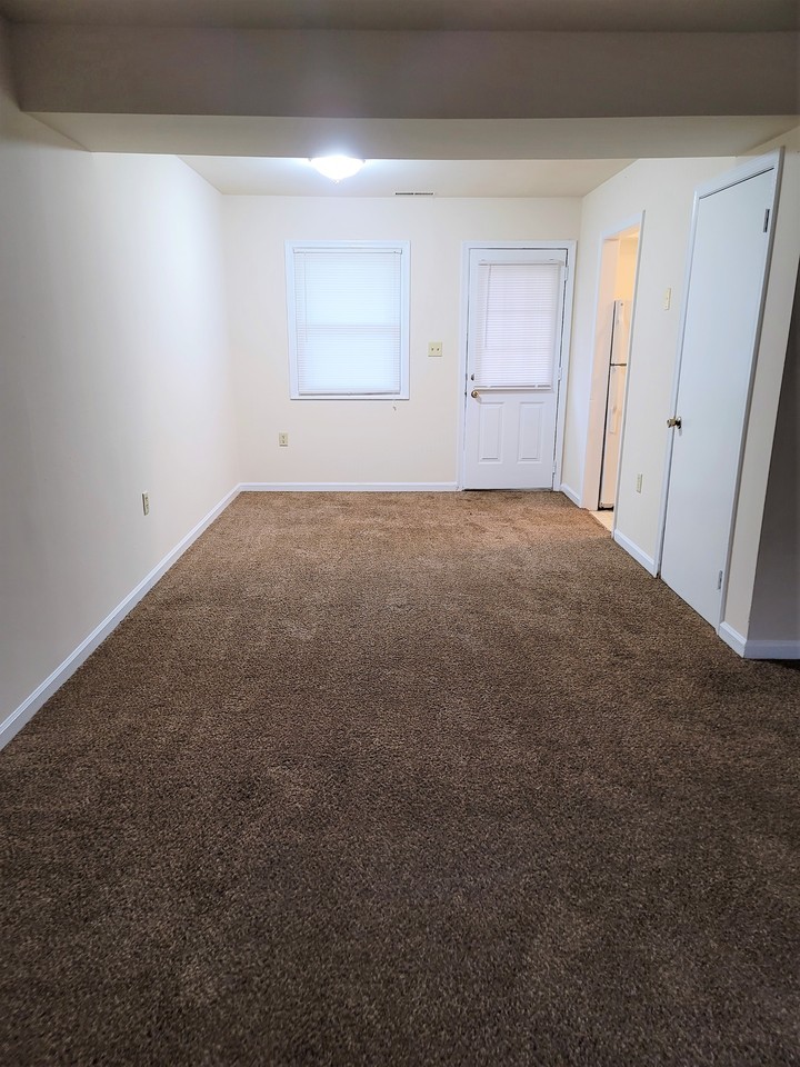 206 Clay St #A - Photo 4 of 9