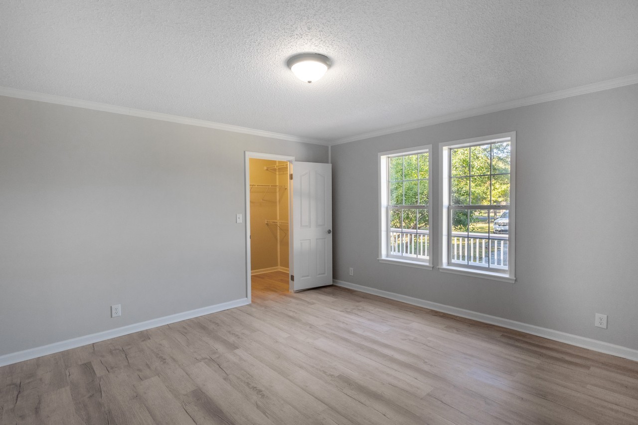 1108 Spiers Cir - Photo 7 of 24