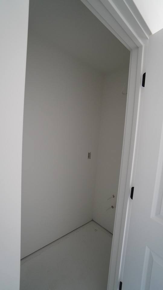 295 N Liberty Cove Dr - Photo 3 of 18
