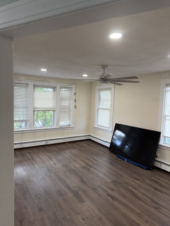 69 Homefield Ave #2 - Photo 7 of 14