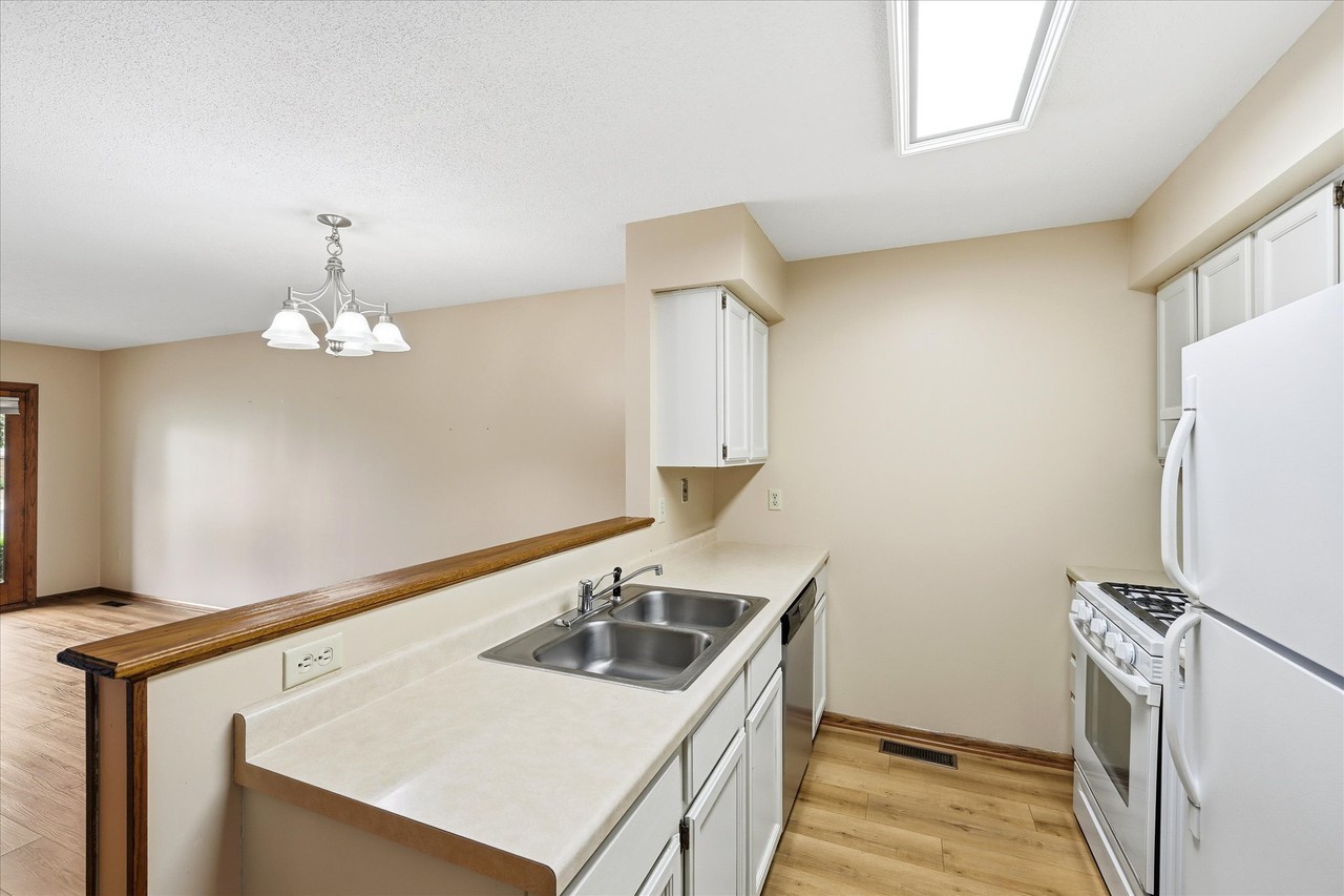 540 Auburn Pl Nw #NA - Photo 7 of 15
