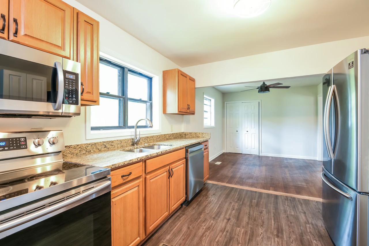 Thomas Nelson Ln #NA - Photo 3 of 17