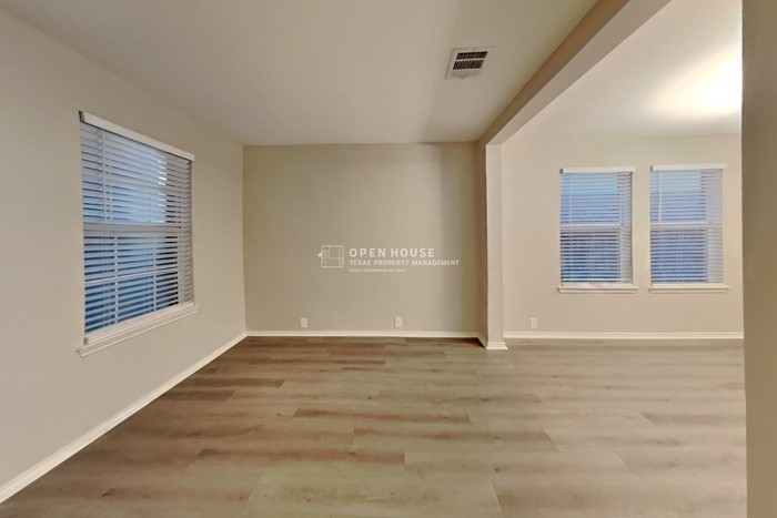 10218 Antelope Aly - Photo 5 of 21
