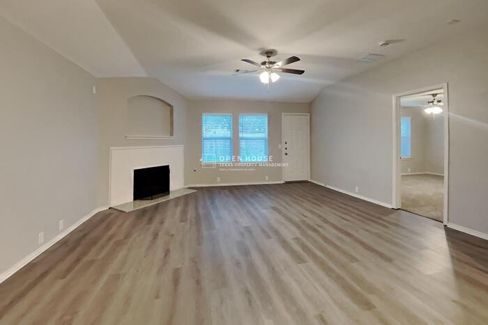 10218 Antelope Aly - Photo 6 of 21
