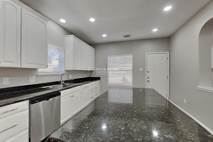 602 Lajuana Ct - Photo 7 of 23