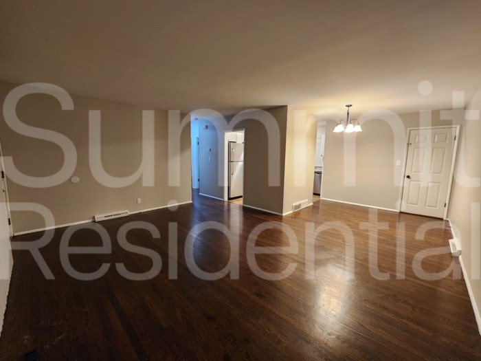 1220 Old Manor Rd - Photo 5 of 26