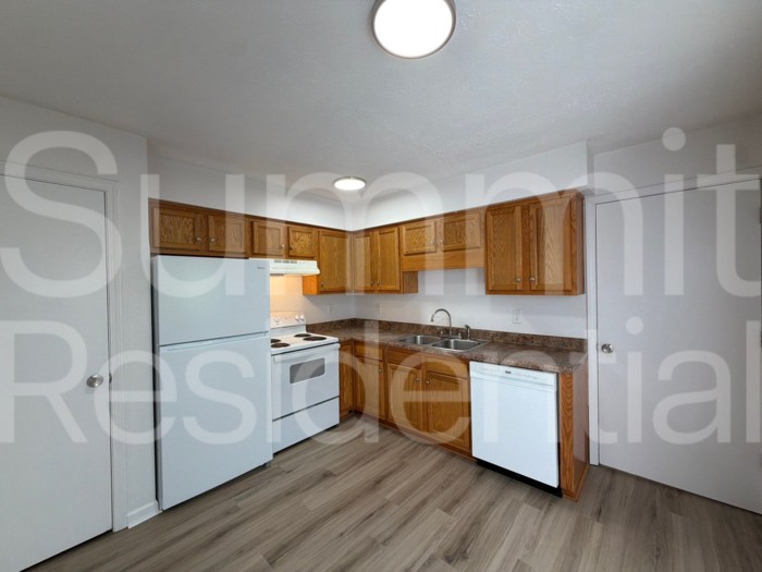 11322 Prince George Ct - Photo 5 of 11