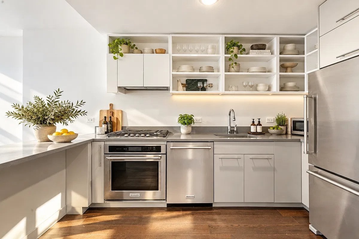 181 Front St #5N - Photo 5 of 12