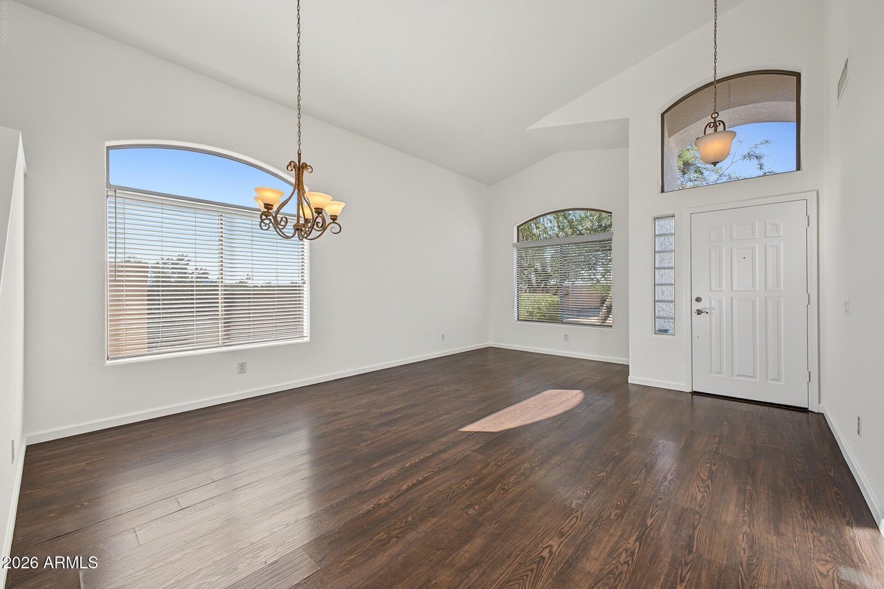 2533 W Big Oak St - Photo 7 of 45