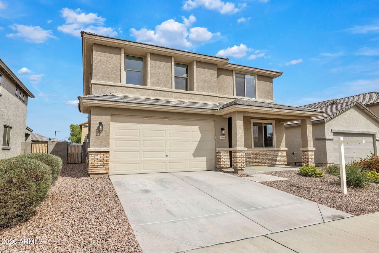 21610 W Ashleigh Marie St - Photo 2 of 50