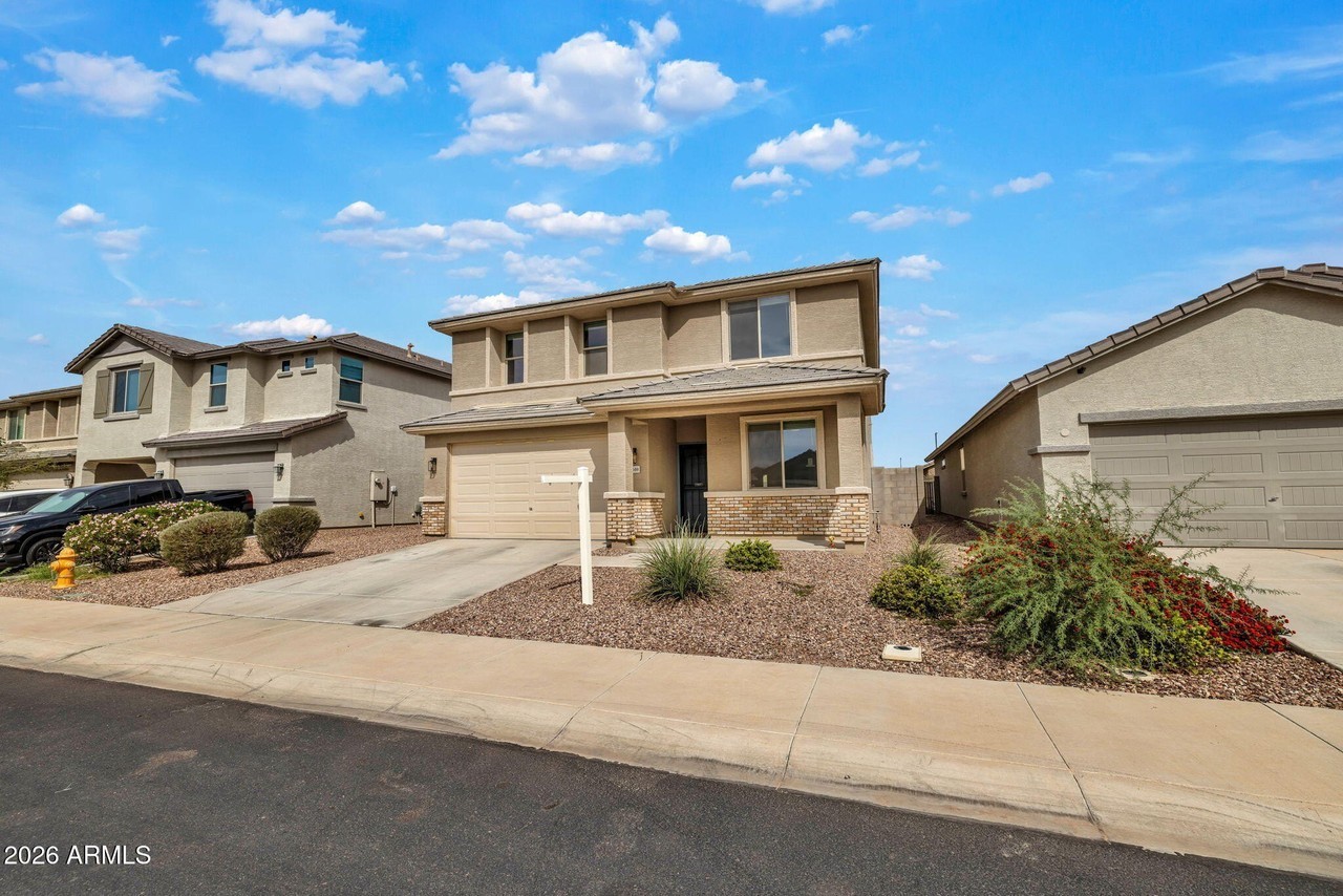 21610 W Ashleigh Marie St - Photo 6 of 50