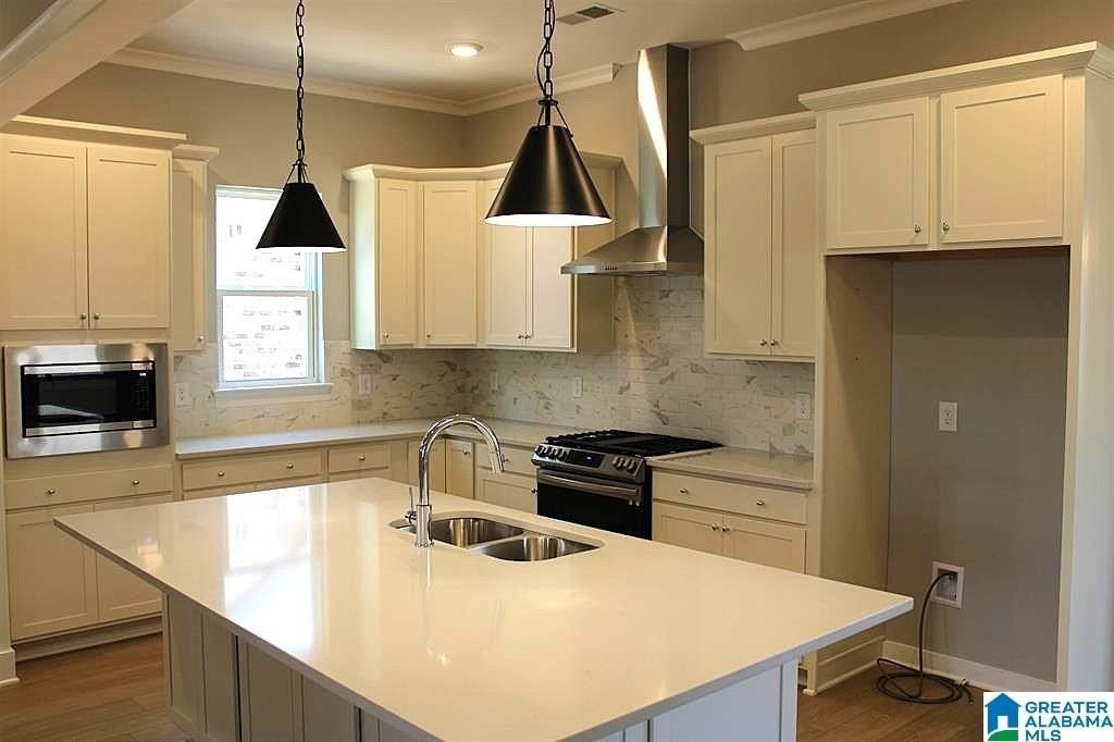 1243 Elizabeth Ter - Photo 4 of 26