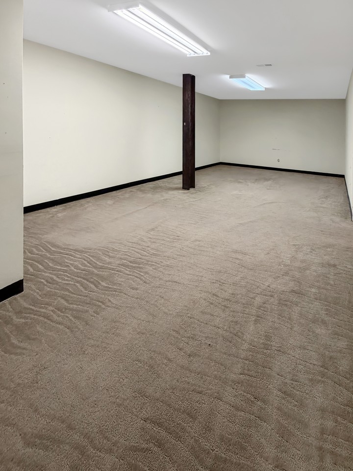 310 9th St #1 - Photo 6 of 12