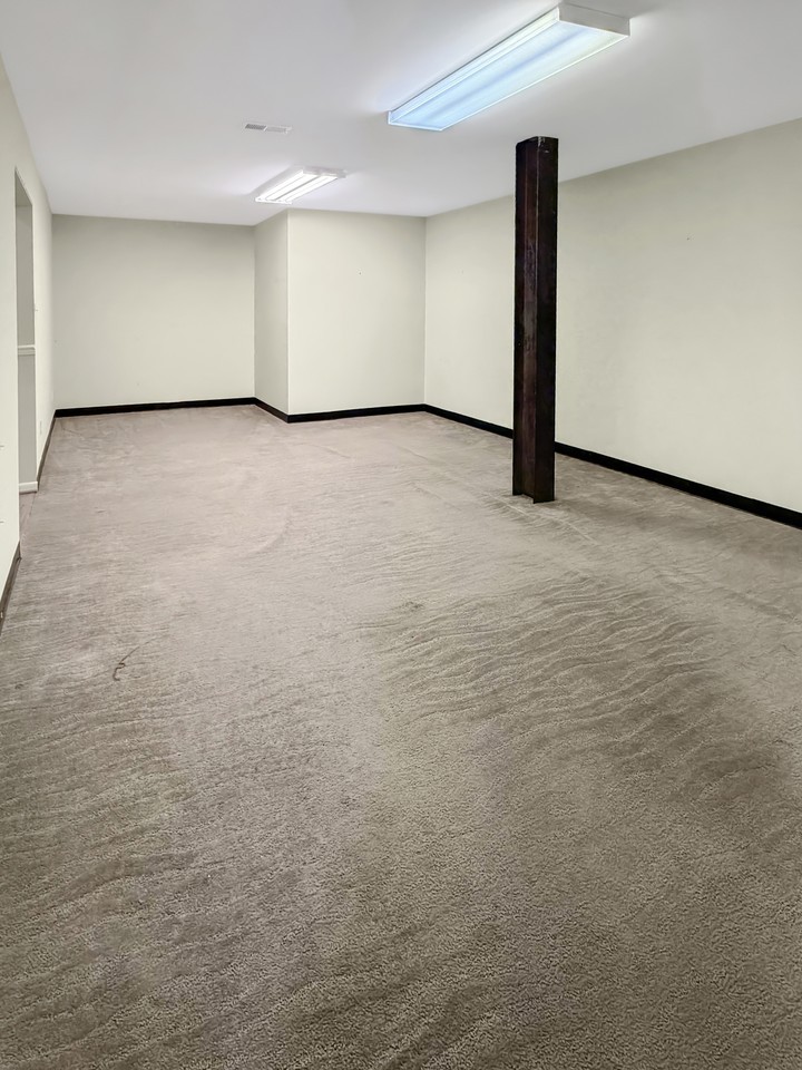 310 9th St #1 - Photo 7 of 12