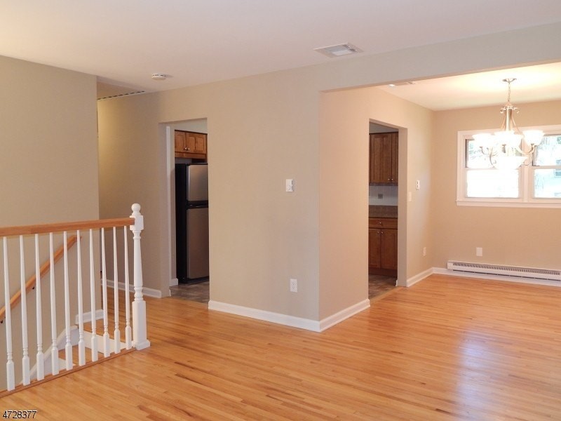 12 Adair St - Photo 4 of 23