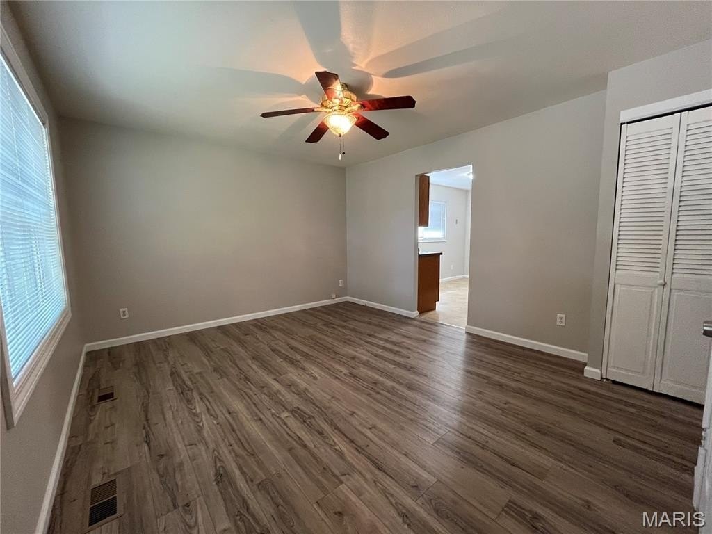 1007 W Nixon Dr - Photo 2 of 15