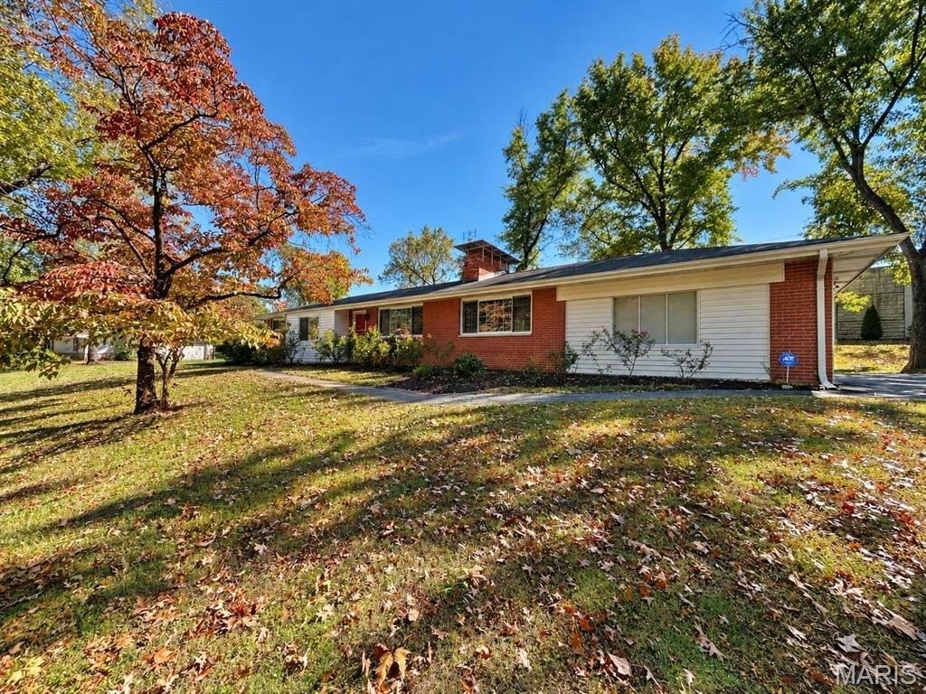 10056 Briarwood Dr
