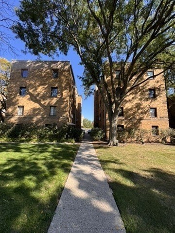 1541 1/2 Monroe Ave #B - Photo 2 of 22